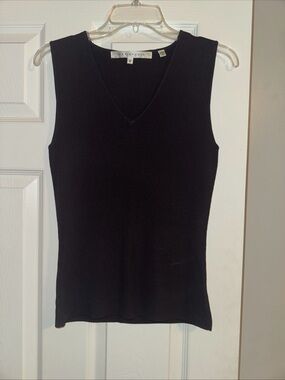 Max Studio Black Ribbed V-Neck Sleeveless Top